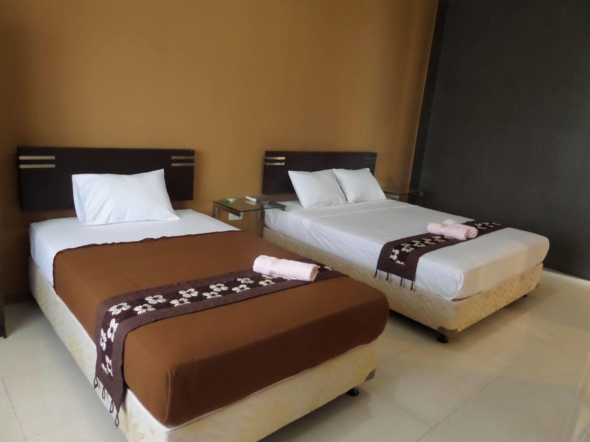 Oyo 201 Emdi House Timoho Hotel Yogyakarta Kültér fotó