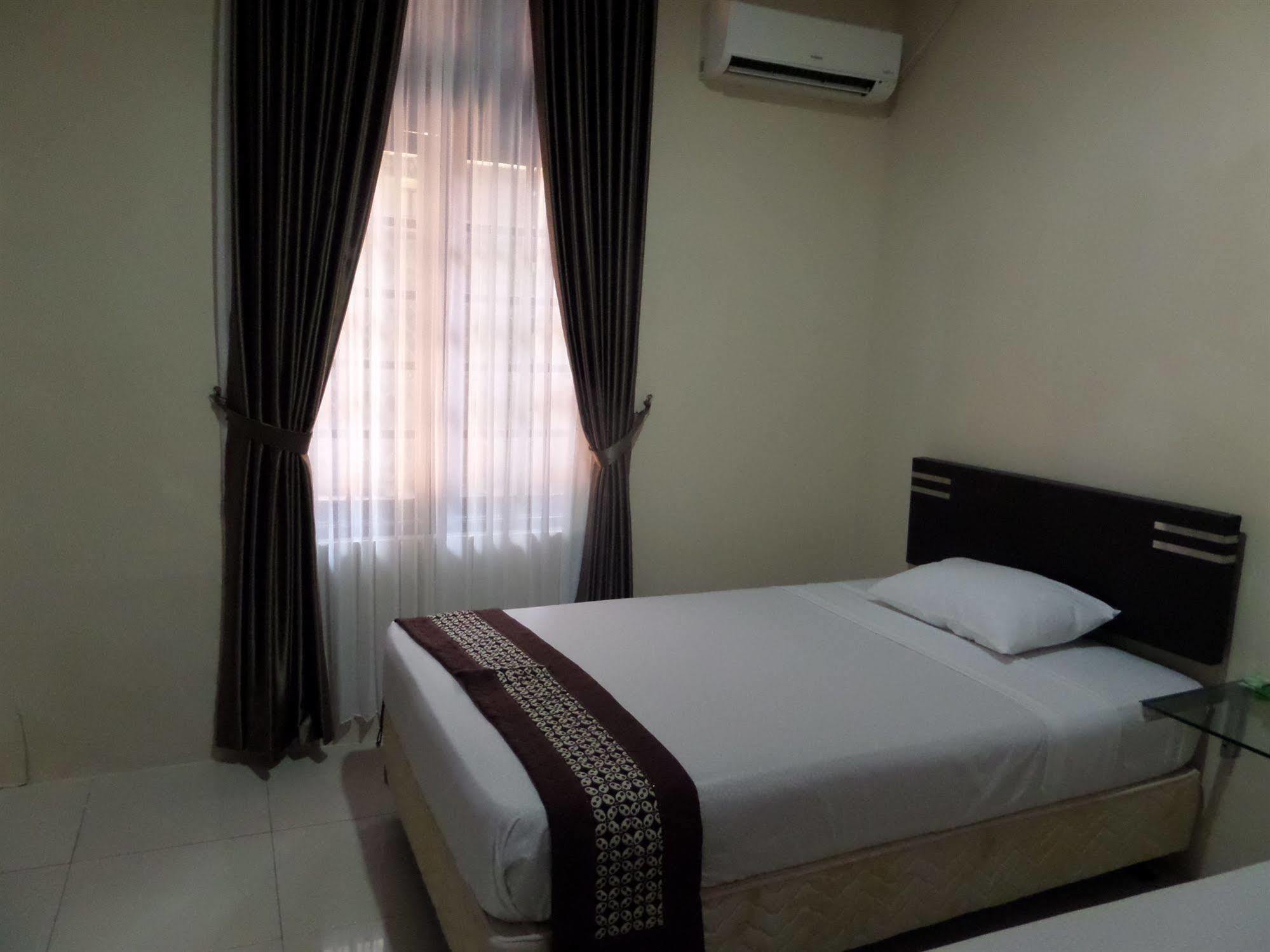 Oyo 201 Emdi House Timoho Hotel Yogyakarta Kültér fotó