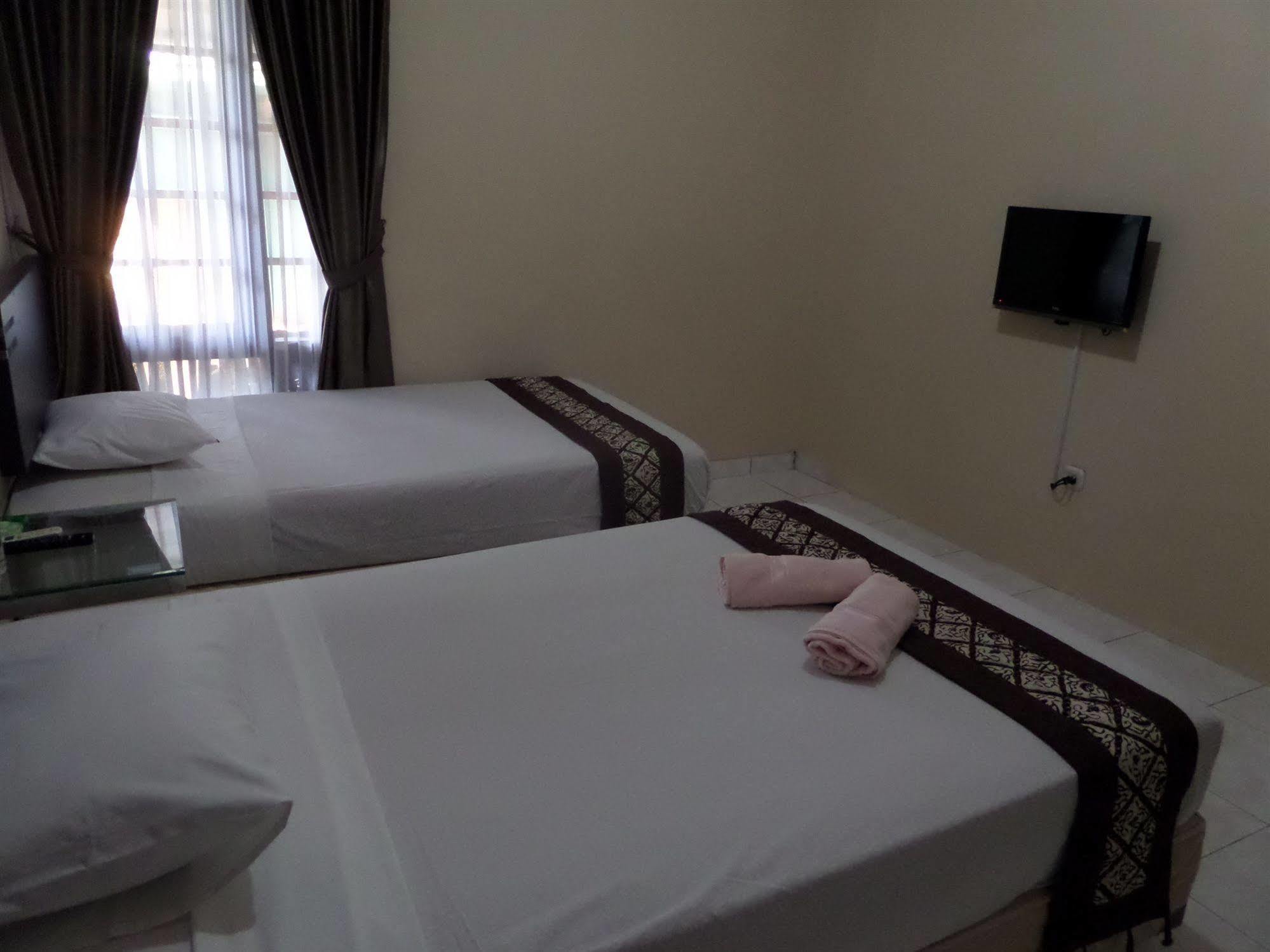 Oyo 201 Emdi House Timoho Hotel Yogyakarta Kültér fotó