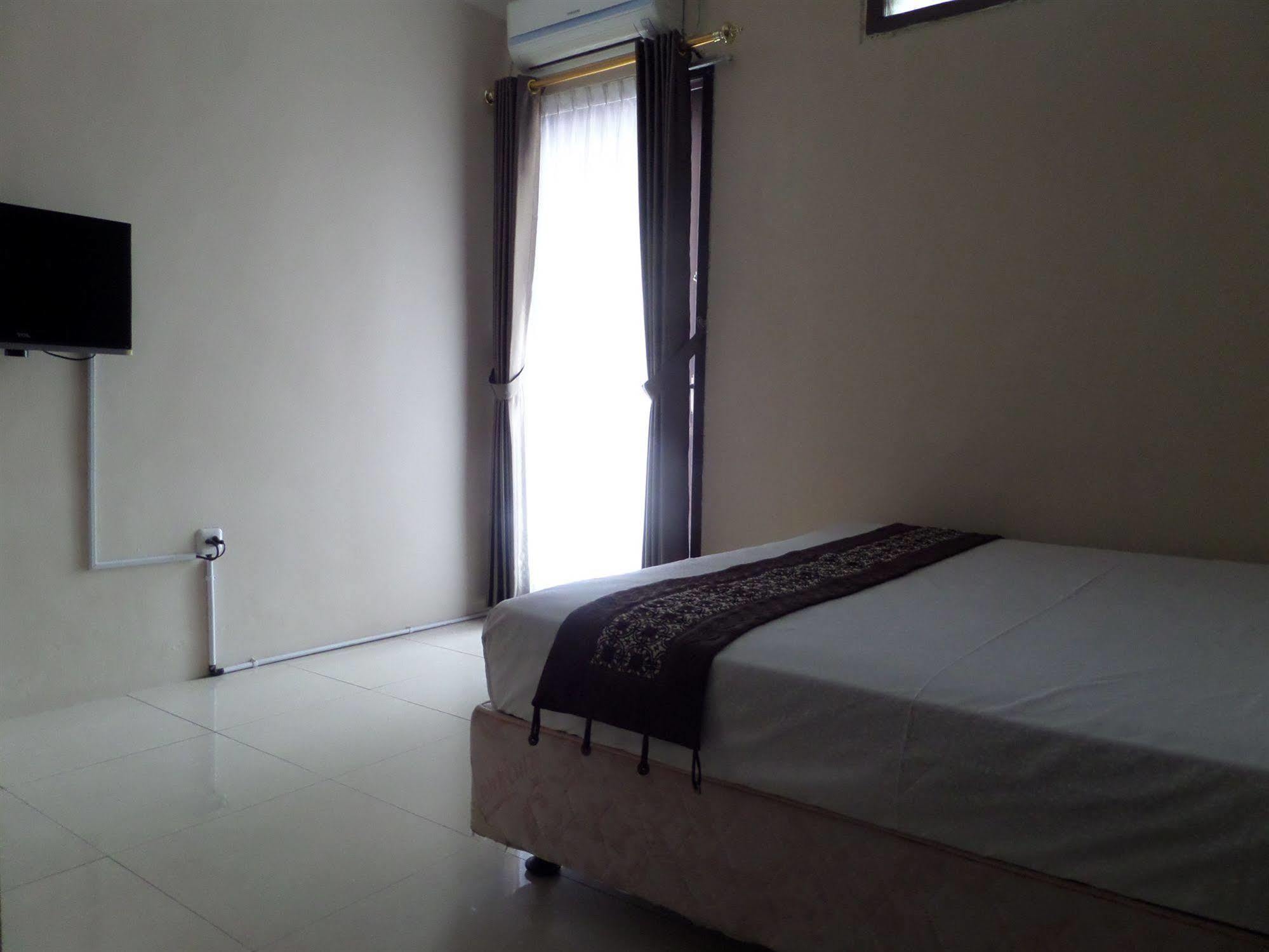 Oyo 201 Emdi House Timoho Hotel Yogyakarta Kültér fotó